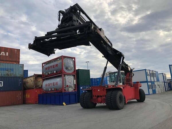 Second Hand Reach Stacker for full containers